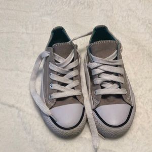 Airwalk, children’s, tan sneakers, size 12.5